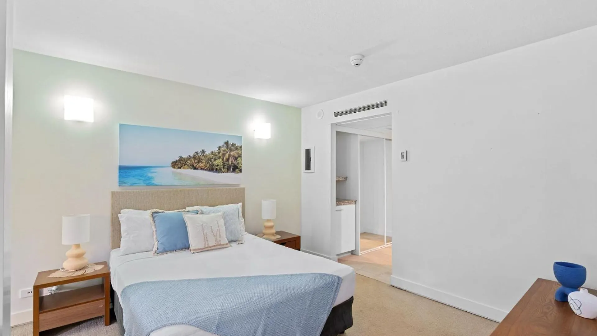 Belle Escapes Drift Beachfront Resort Pool View Suite 4106 Palm Cove