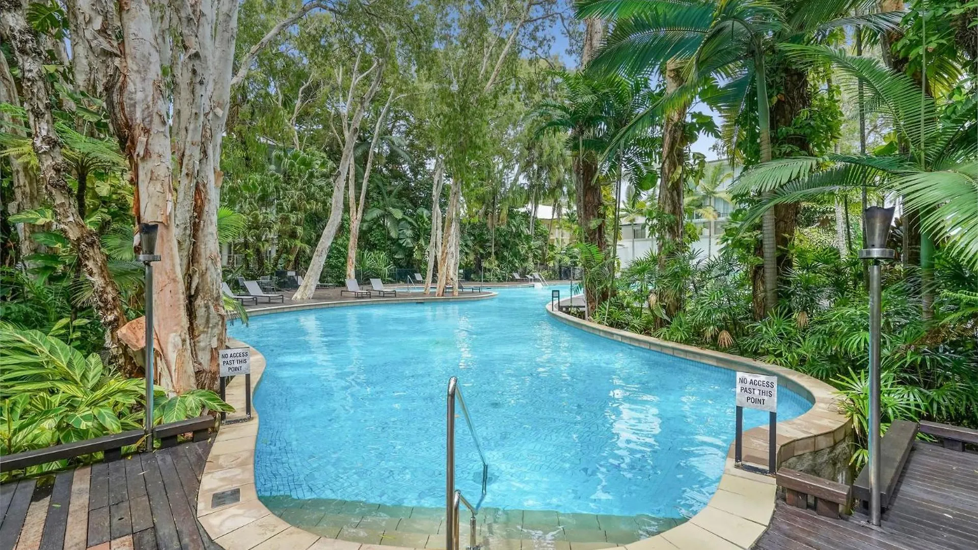 Apartment Belle Escapes Drift Beachfront Resort Pool View Suite 4106 Palm Cove